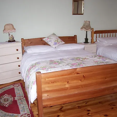 Bed & Breakfast An Caladh Gearr Thatch 3*