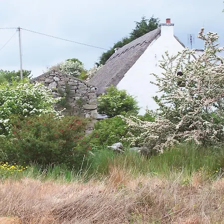 An Caladh Gearr Thatch Bed & Breakfast